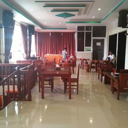 Benhur Hotel Паданг Екстер'єр фото